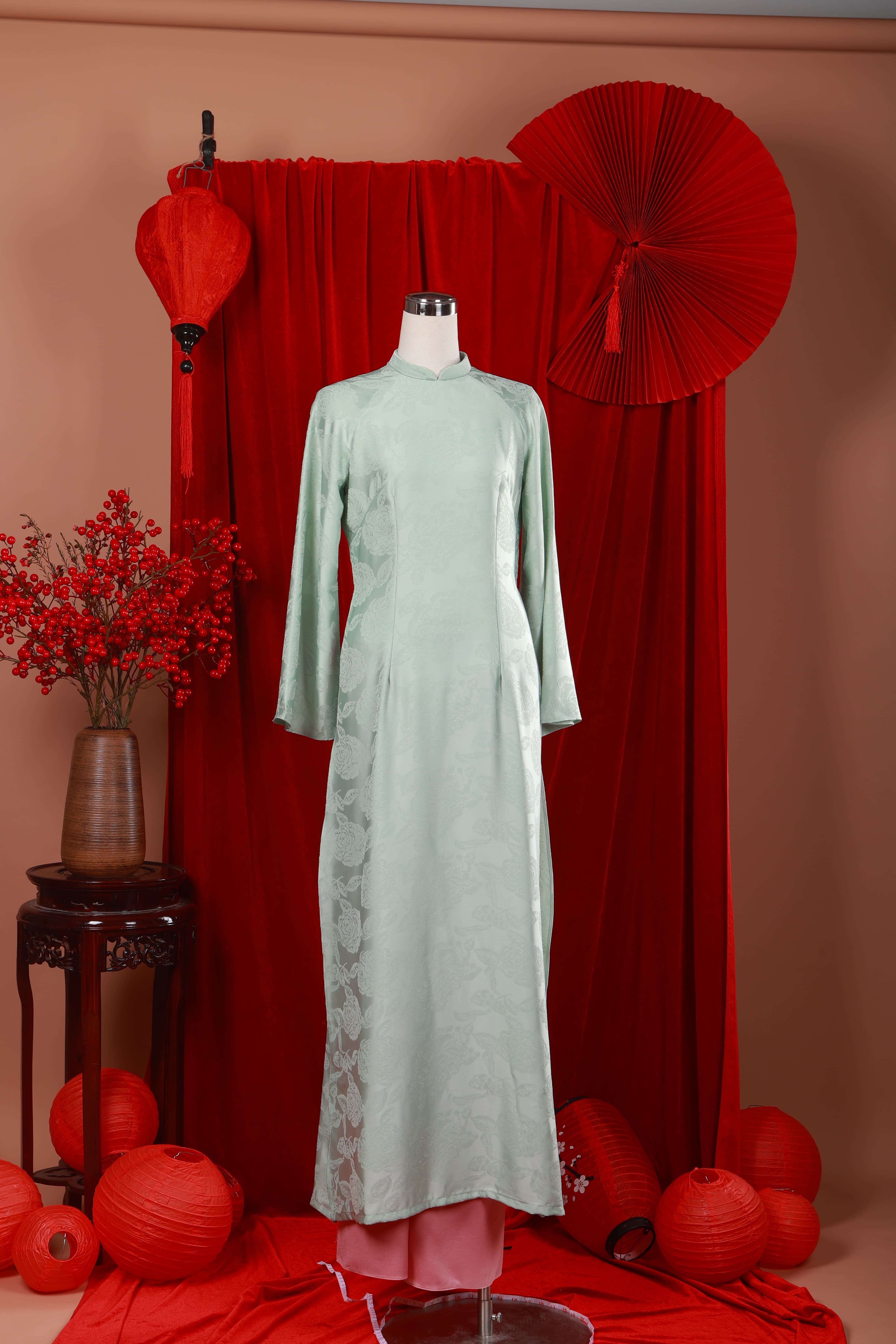 Áo dài Bạch Liên - góc 30/31